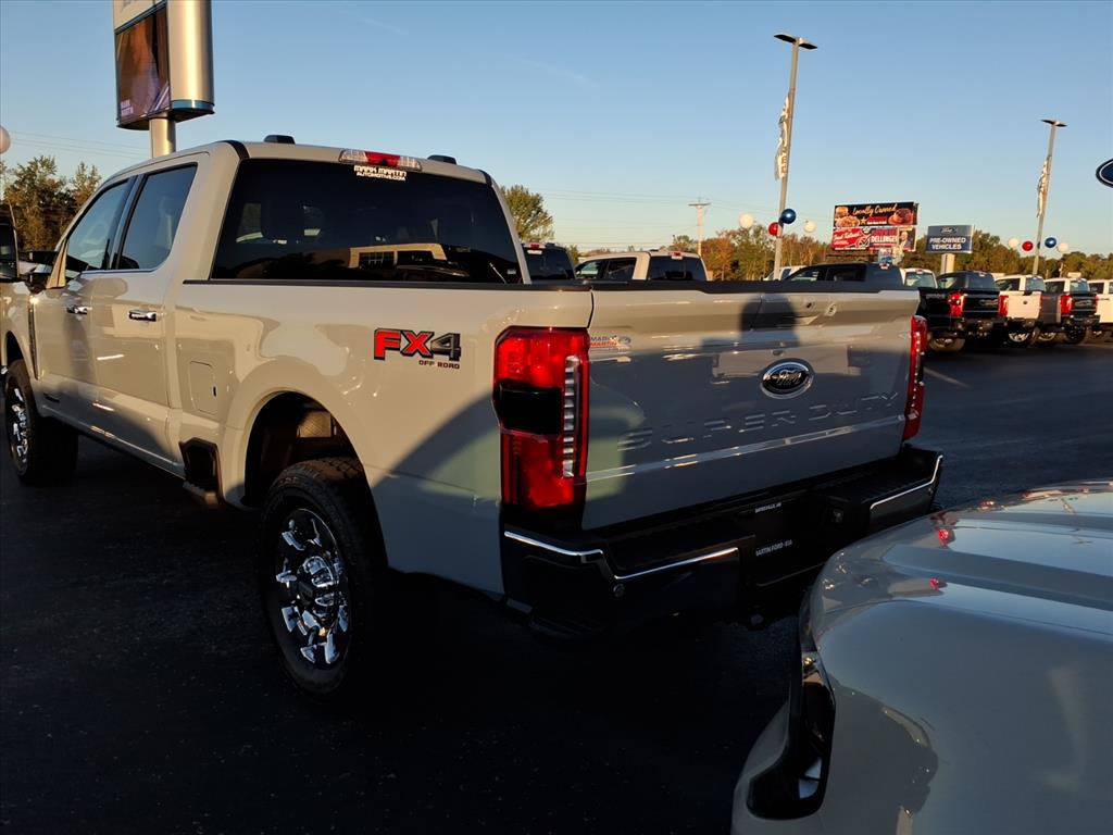 2026 Ford F-250 Lariat photo 4