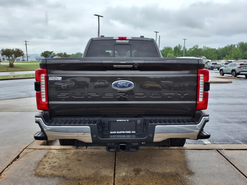 2024 Ford F-250 Lariat photo 4