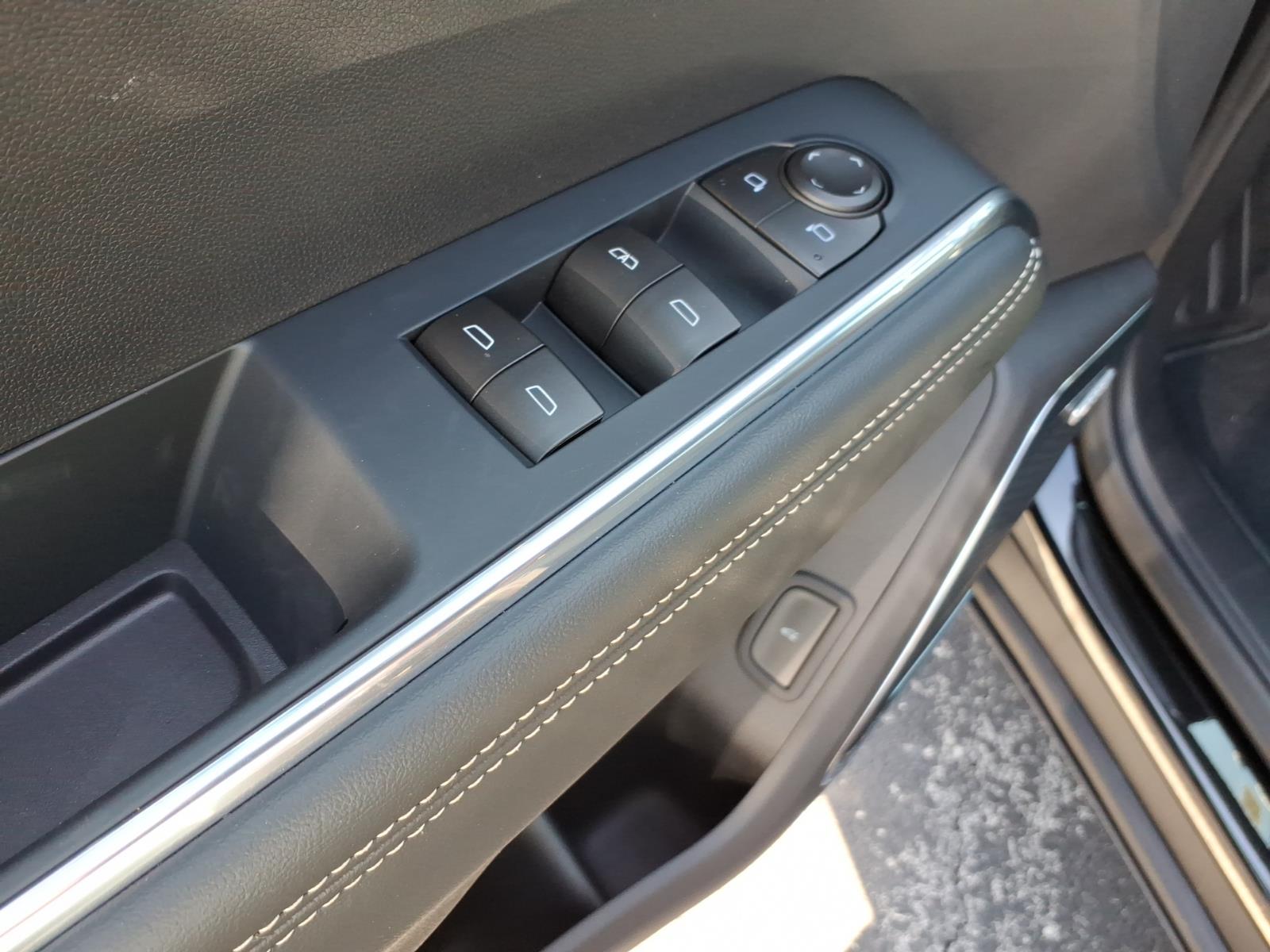2026 GMC Acadia Elevation - Photo 13