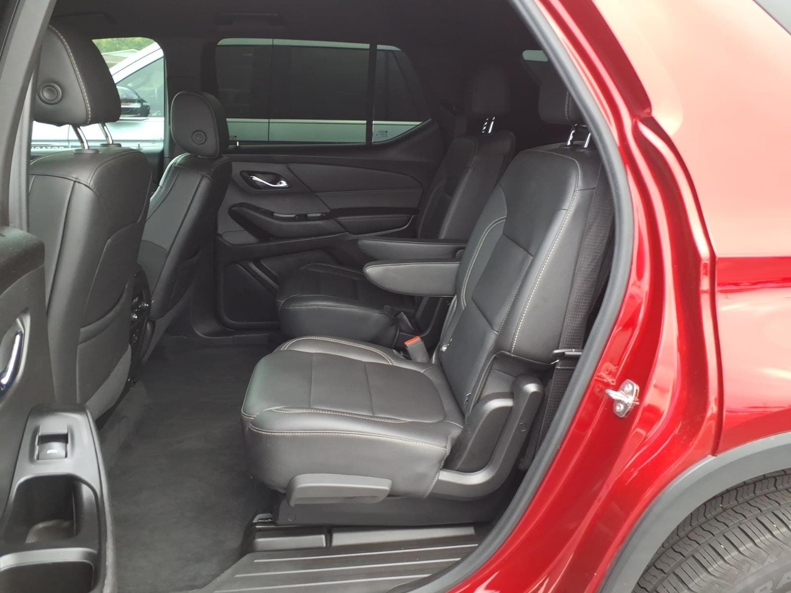 2023 Chevrolet Traverse 3LT - Photo 8