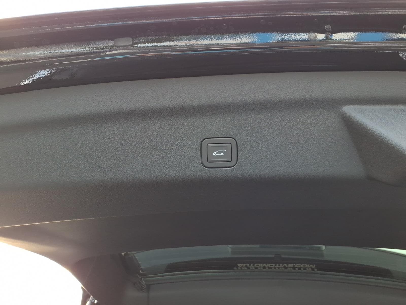 2026 GMC Yukon Denali - Photo 7