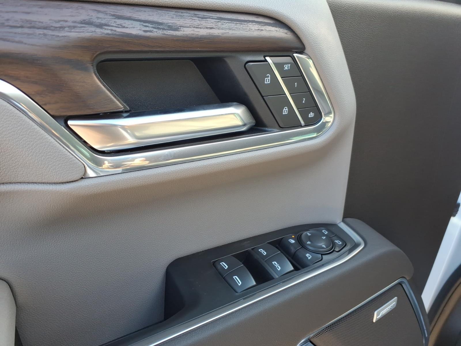 2026 GMC Sierra 1500 SLT - Photo 14