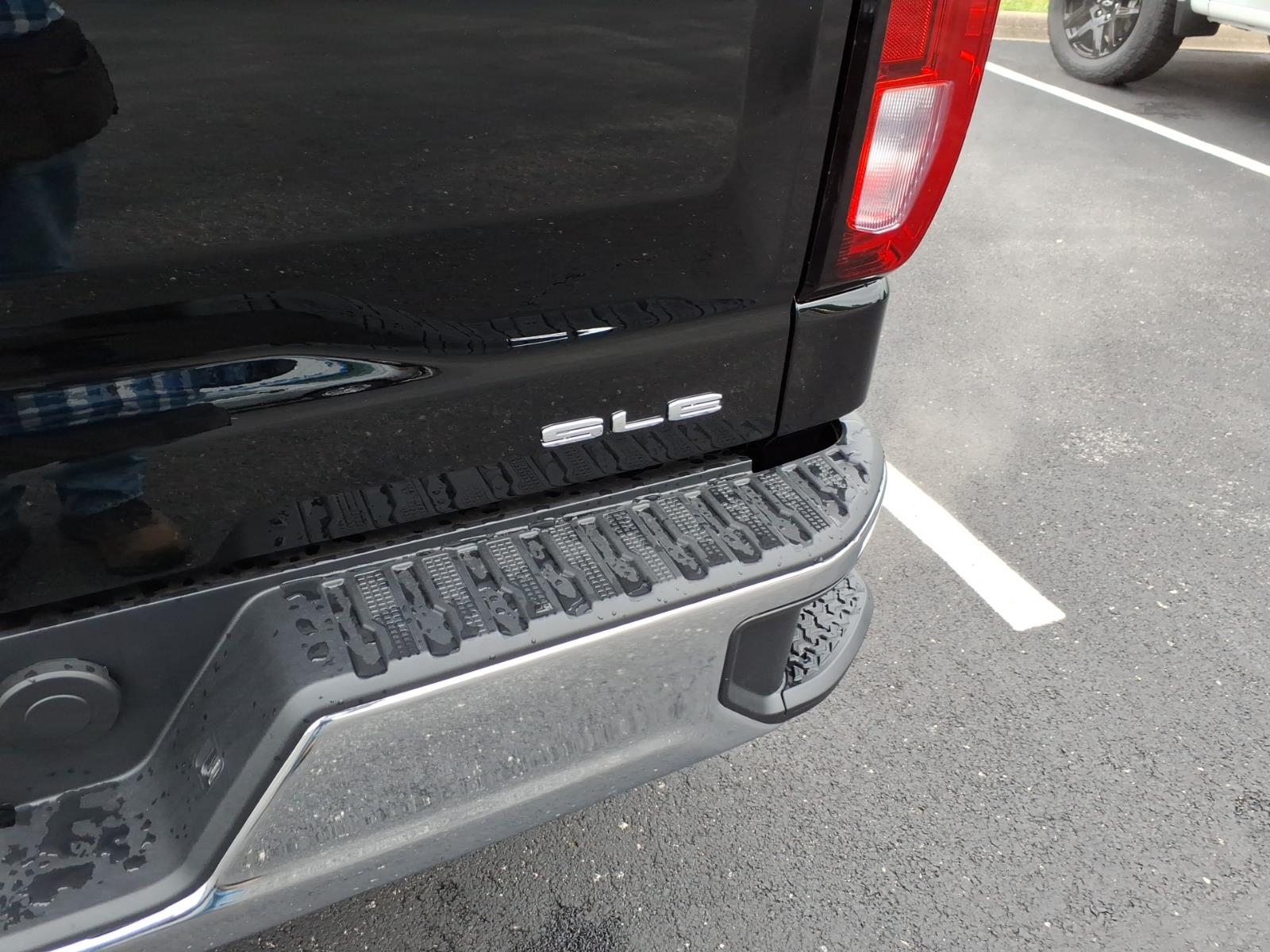 2026 GMC Sierra 1500 SLE - Photo 6
