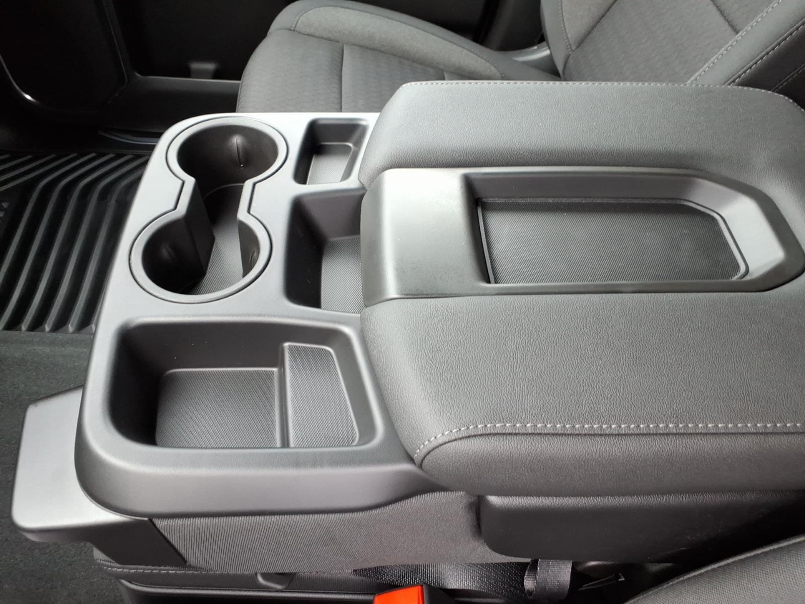 2026 GMC Sierra 1500 SLE - Photo 14