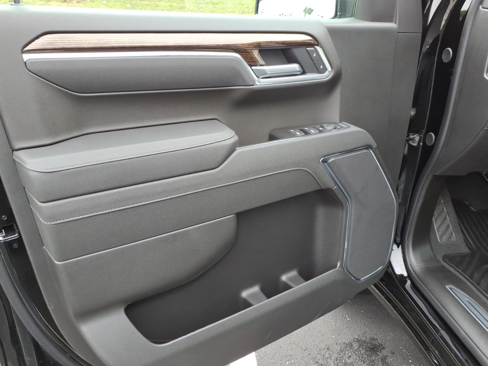 2026 GMC Sierra 1500 SLE - Photo 12