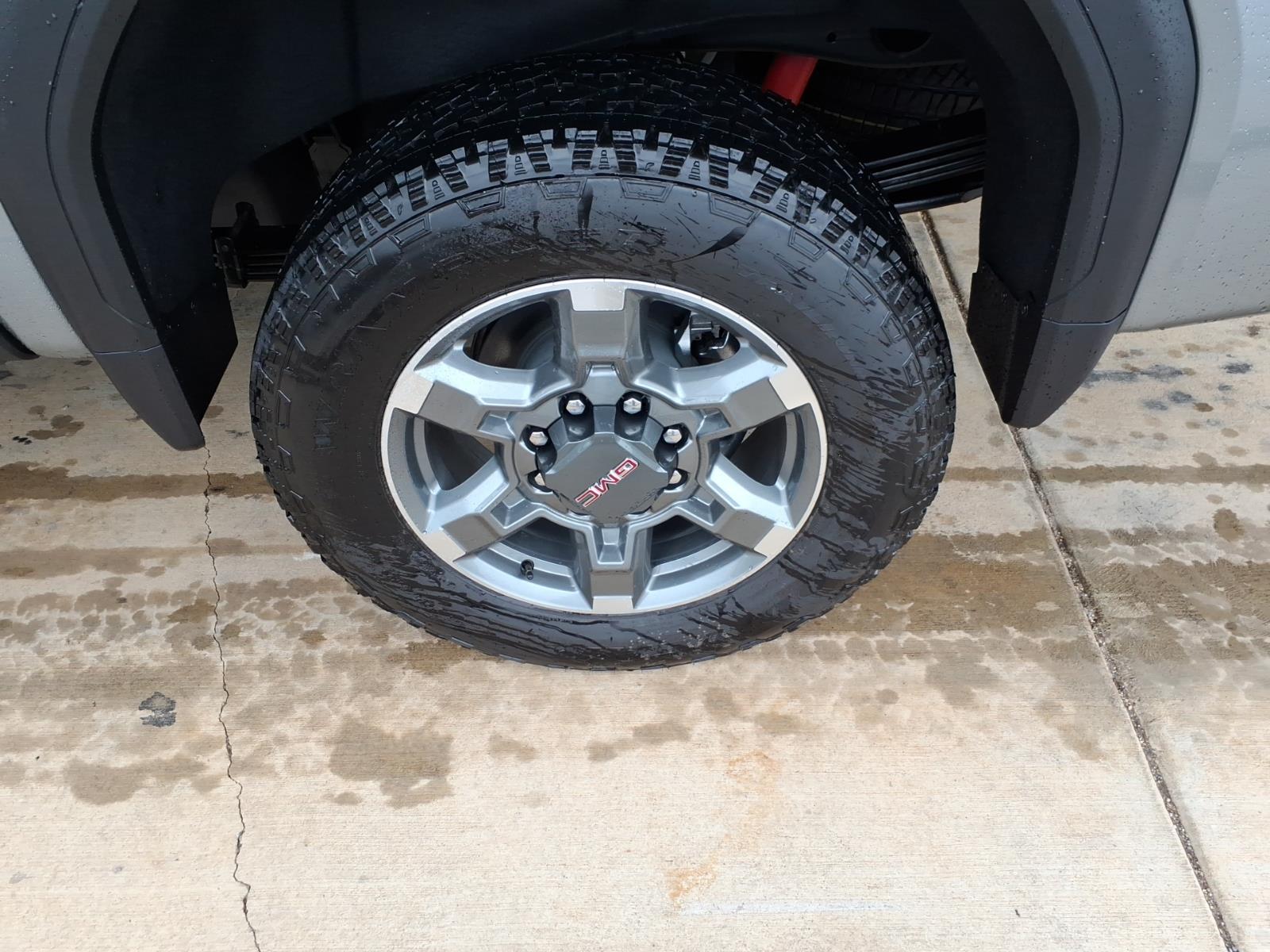 2026 GMC Sierra 2500HD SLT - Photo 7