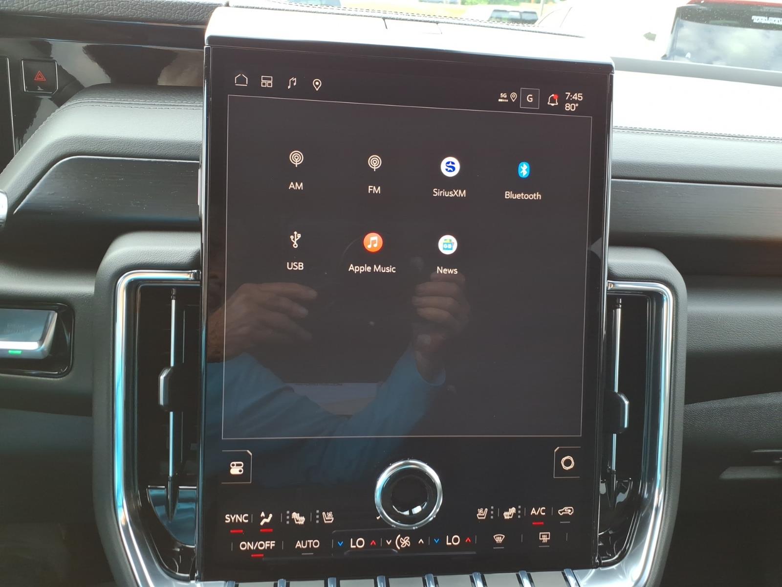 2026 GMC Yukon Denali - Photo 22