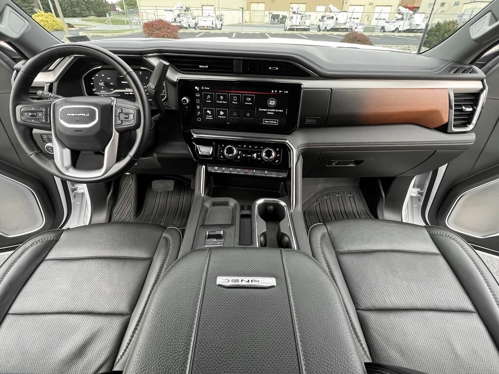 Used 2025 GMC Sierra 2500HD Denali Truck