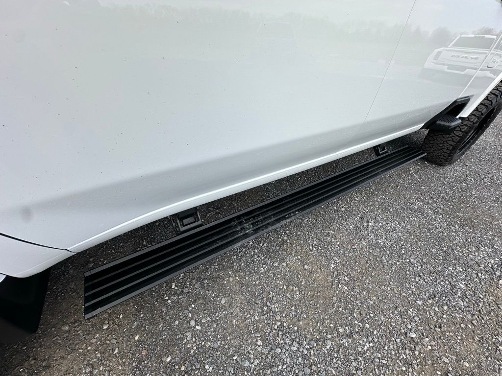 2025 GMC Sierra 3500HD Denali Ultimate - Photo 15