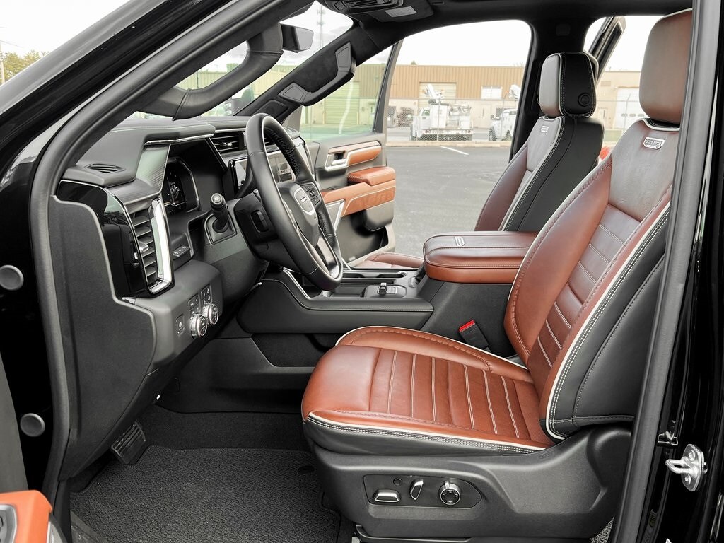 Used 2025 GMC Sierra 3500HD Denali Ultimate Truck