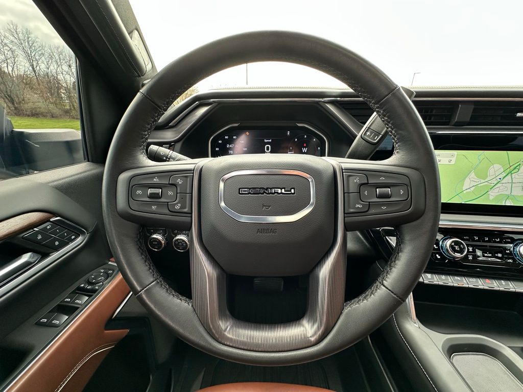 2025 GMC Sierra 3500HD Denali Ultimate - Photo 9