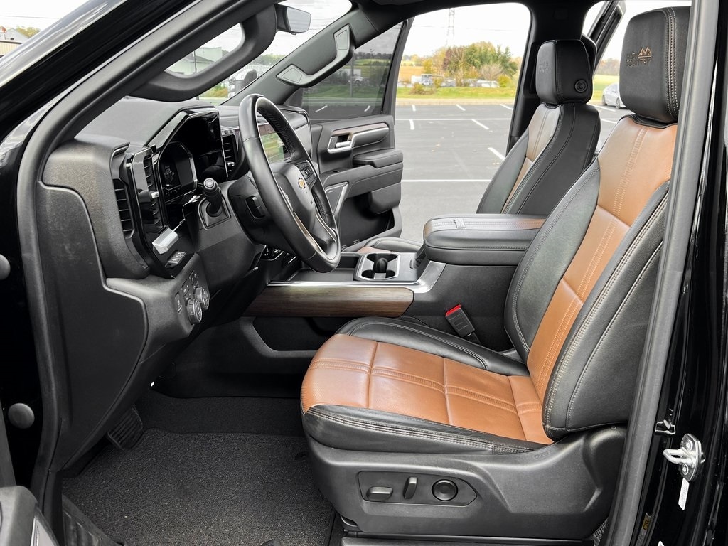 Used 2024 Chevrolet Silverado 2500HD High Country Truck