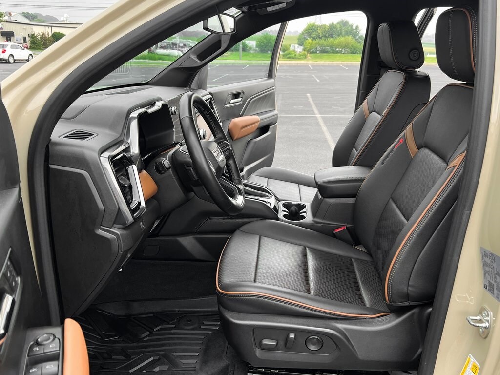 2023 Gmc Canyon AT4 photo 2