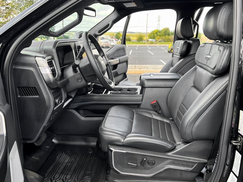 2025 Ford F-250 photo 2