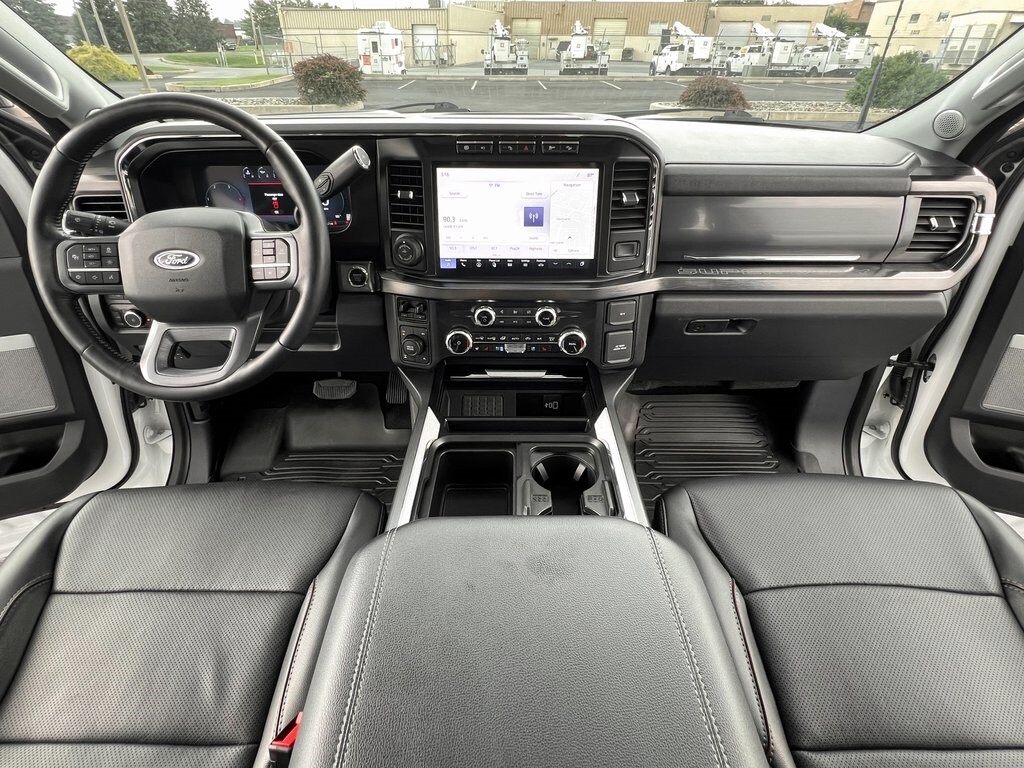 2023 Ford F-250 photo 3