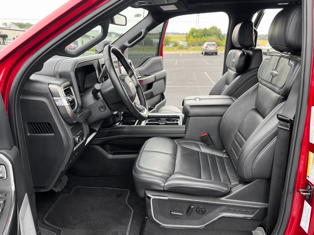 2025 Ford F-250 photo 2