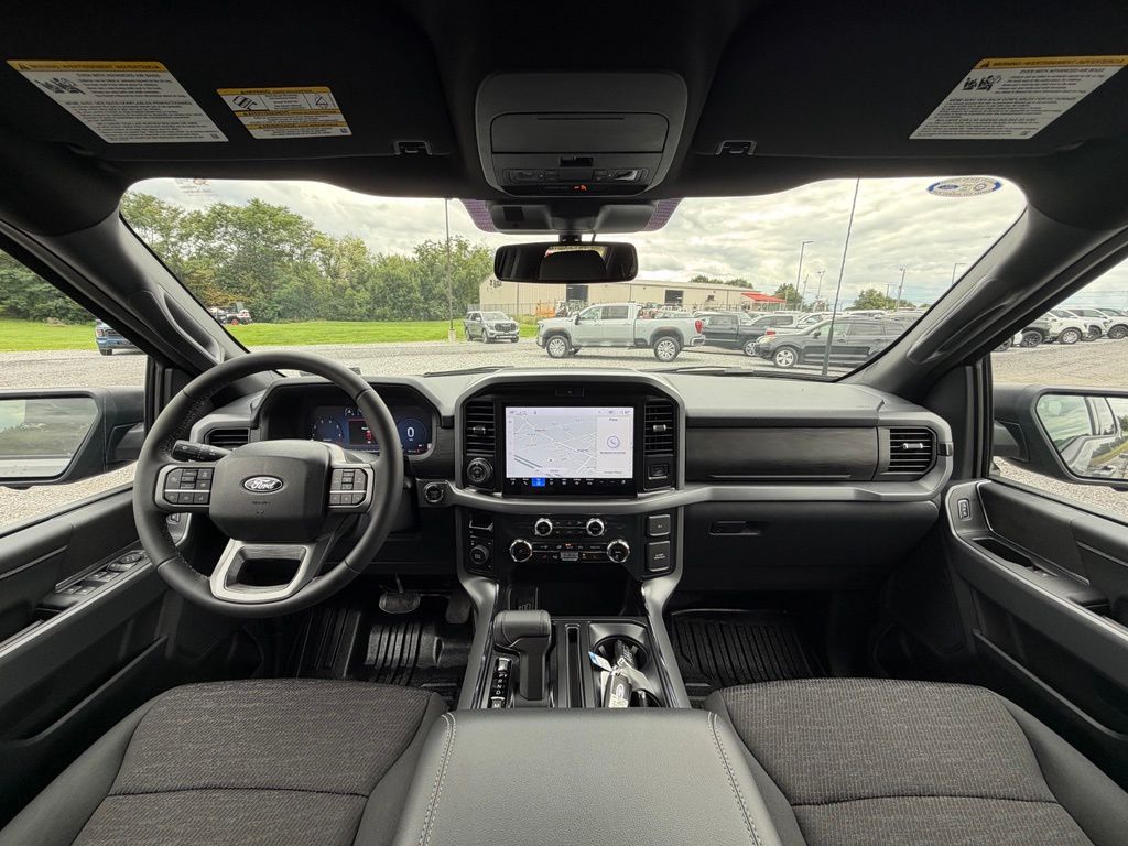 2026 Ford F-150 XLT - Photo 8