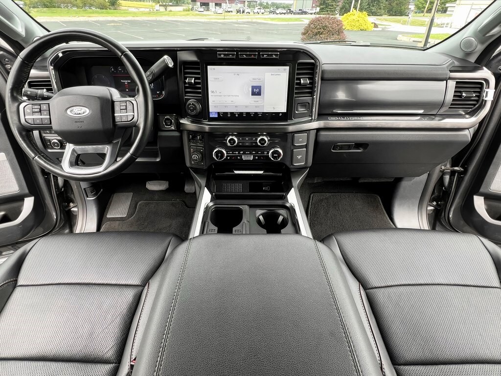 2023 Ford F-250 photo 3