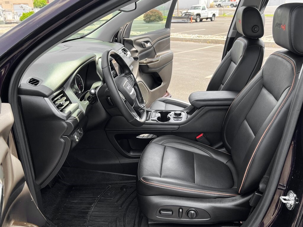 2021 Gmc Acadia AT4 photo 2