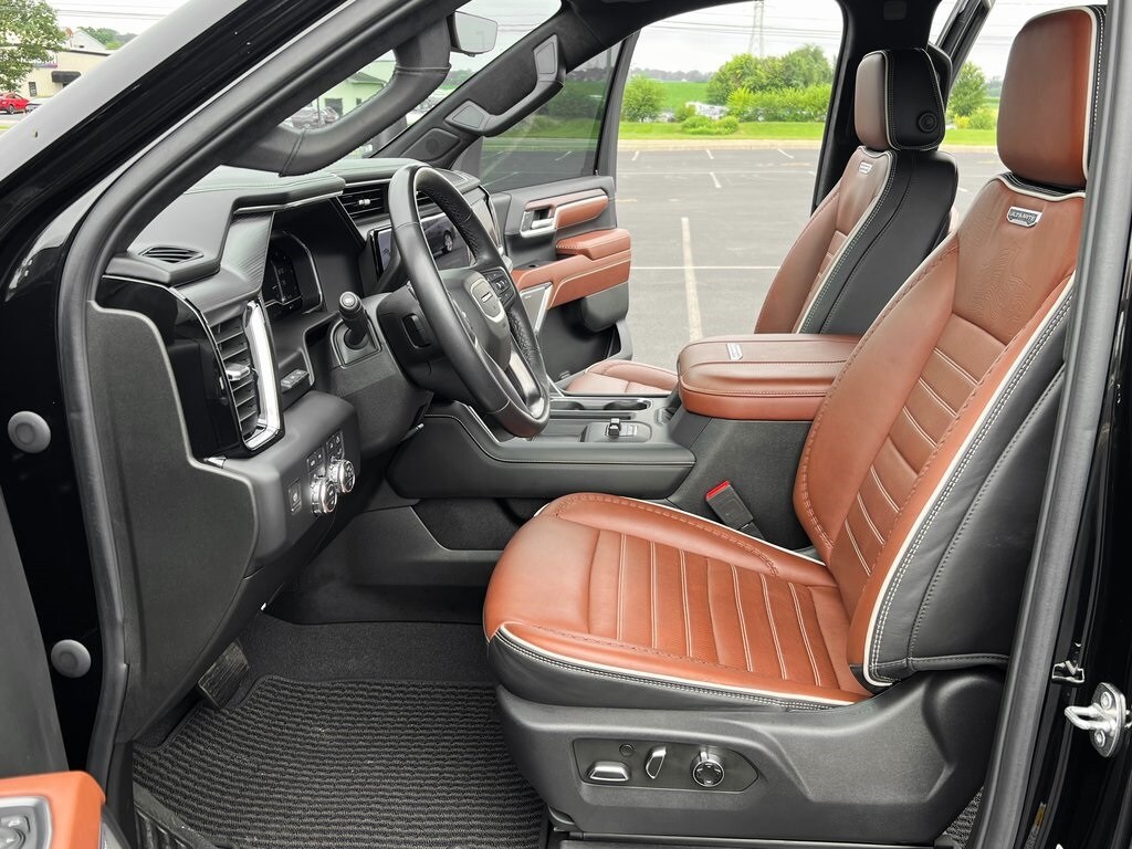 2024 Gmc Sierra HD Denali Ultimate photo 2