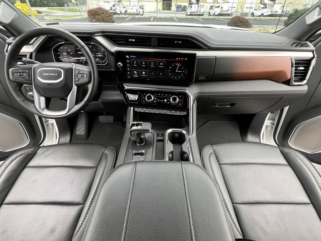 2025 Gmc Sierra 1500 Denali photo 3