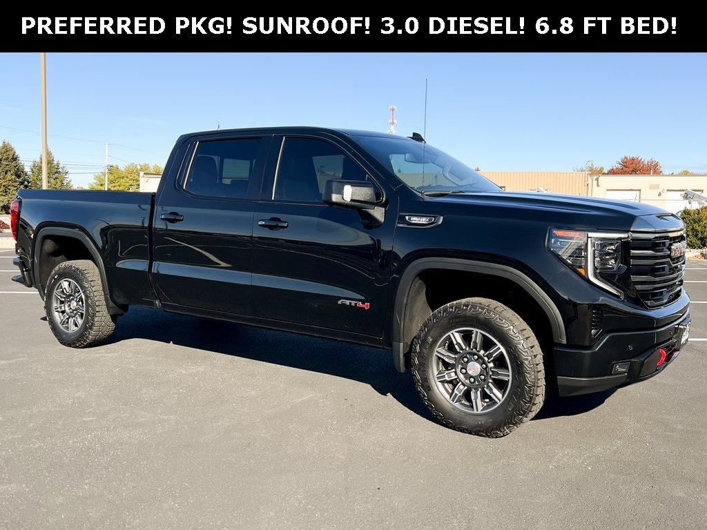 2024 GMC Sierra 1500 AT4's photo