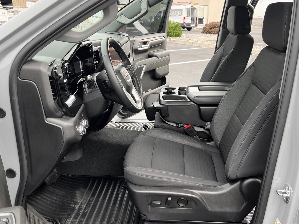 2024 Gmc Sierra 1500 Elevation photo 2