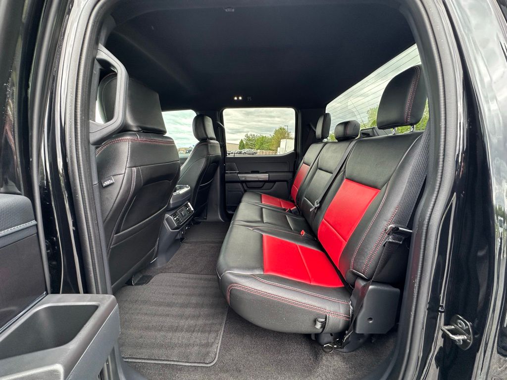 2022 Ford F-150 XLT - Photo 7