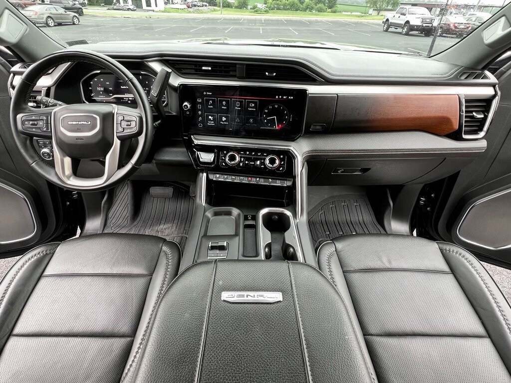 2024 Gmc Sierra HD Denali photo 3