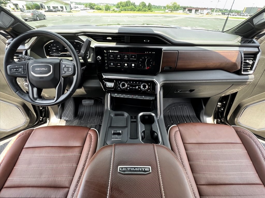 2024 Gmc Sierra HD Denali Ultimate photo 3