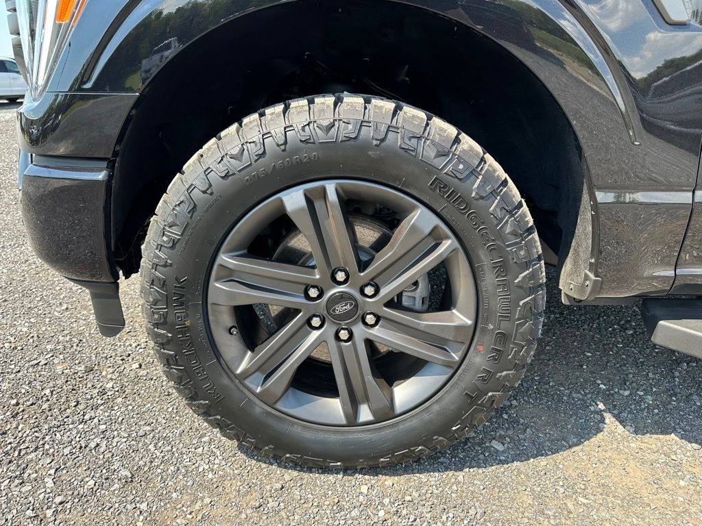 2023 Ford F-150 XLT - Photo 12