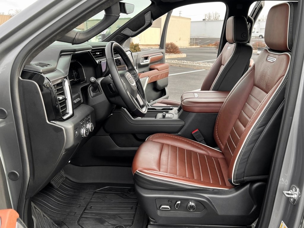 Used 2025 GMC Sierra 3500HD Denali Ultimate Truck