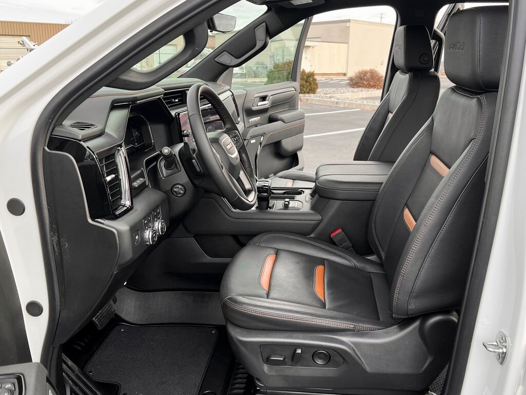 Used 2025 GMC Sierra 1500 AT4 Truck