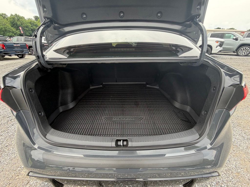 2024 Toyota Corolla SE - Photo 17
