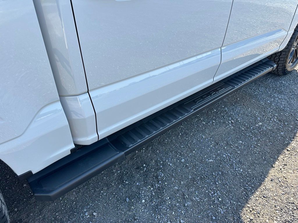 2024 Ford F-150 Lariat - Photo 21