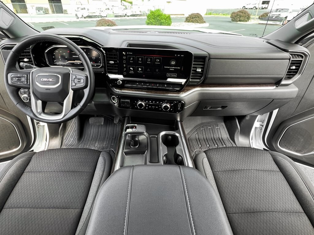 2024 Gmc Sierra 1500 Elevation photo 3