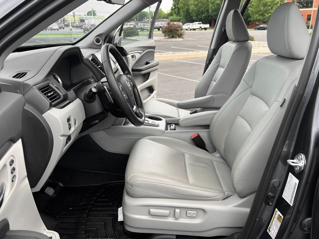 2022 Honda Ridgeline RTL-E photo 2