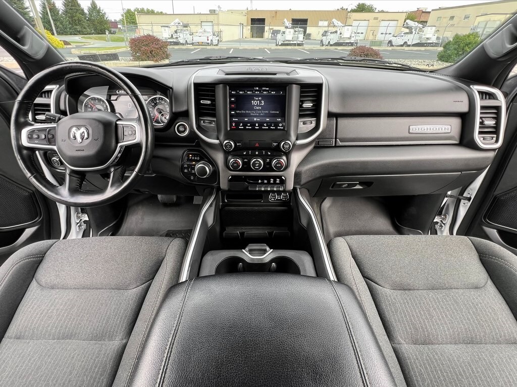 2020 Ram 1500 Big Horn Lone Star photo 3