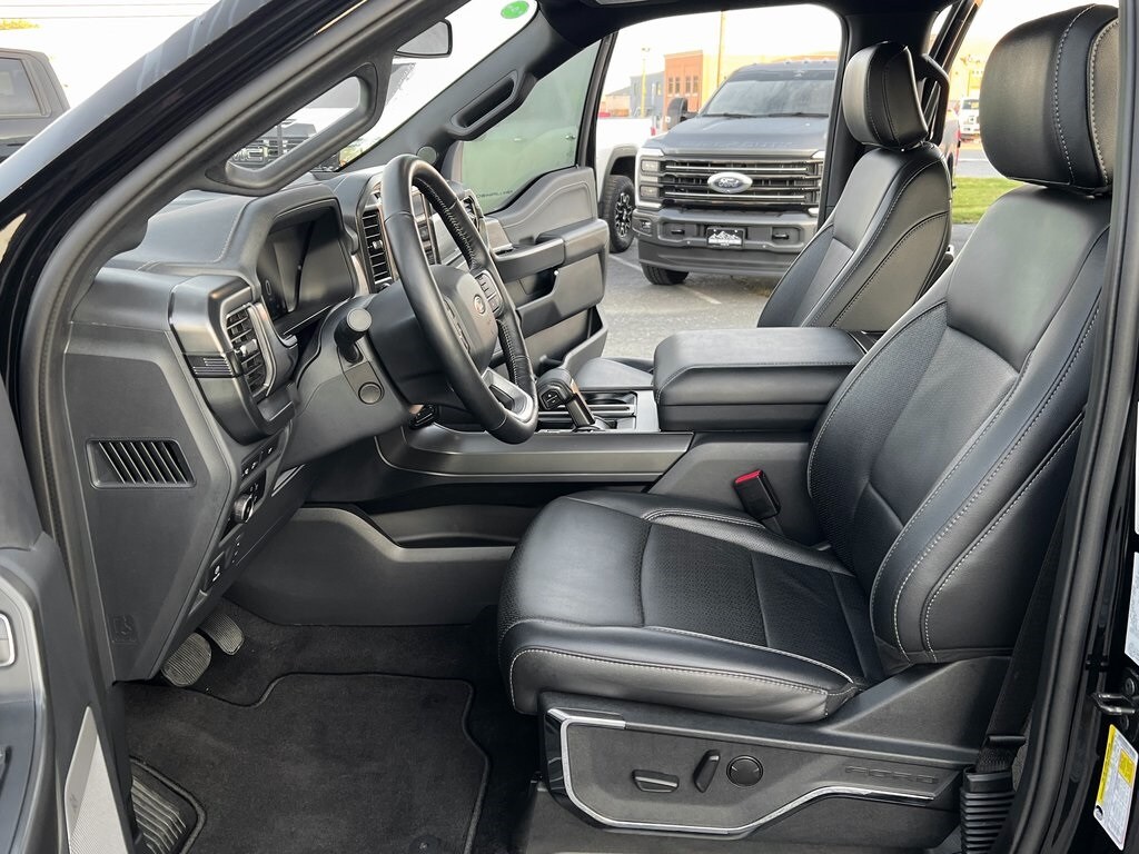 2024 Ford F-150 Lariat photo 2