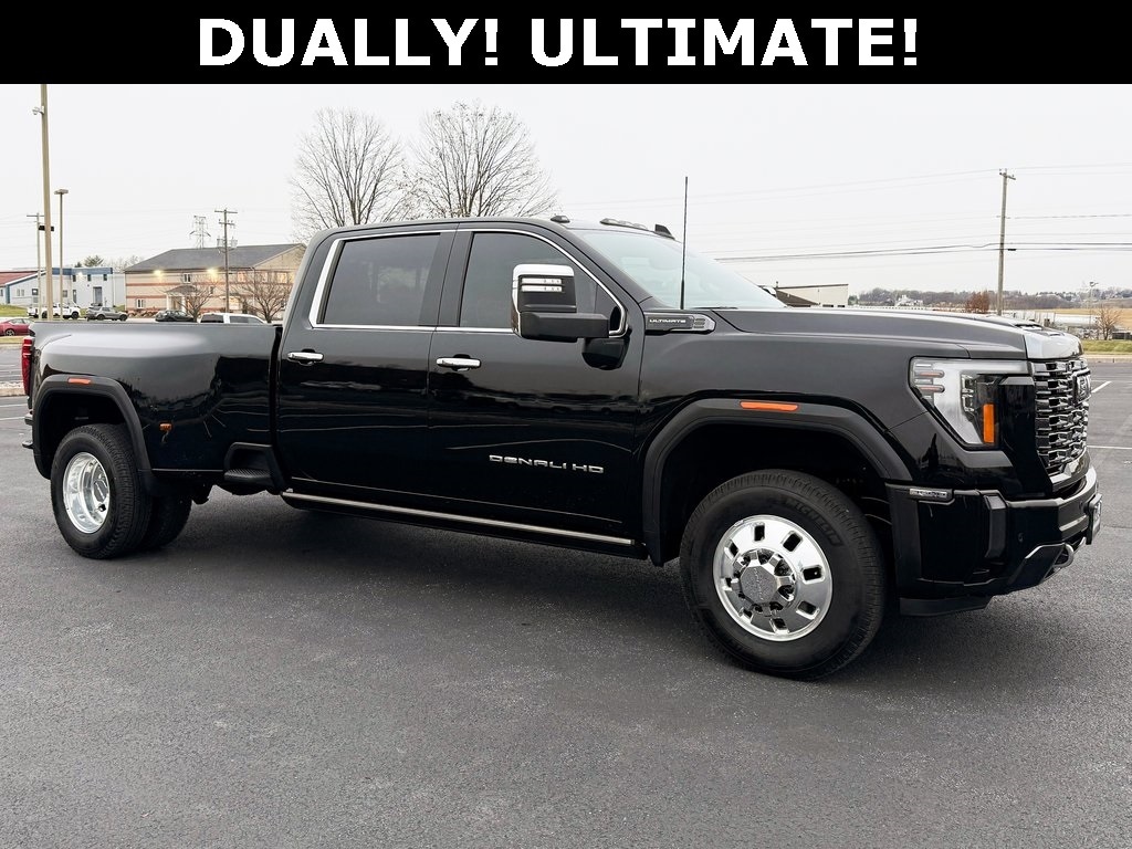 2024 GMC Sierra 3500HD Denali Ultimate's photo