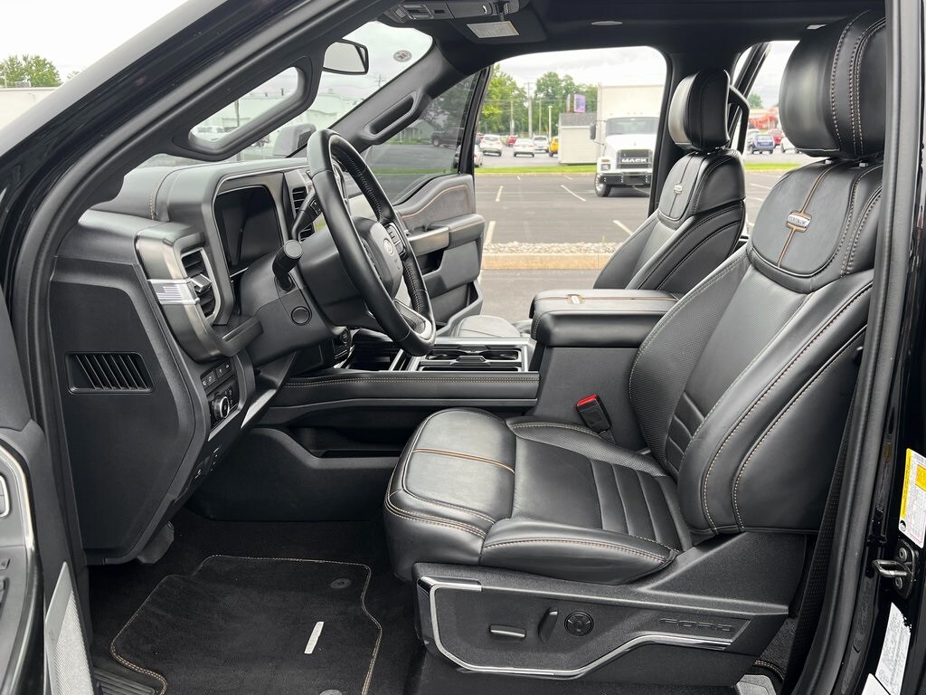 2024 Ford F-450 photo 2