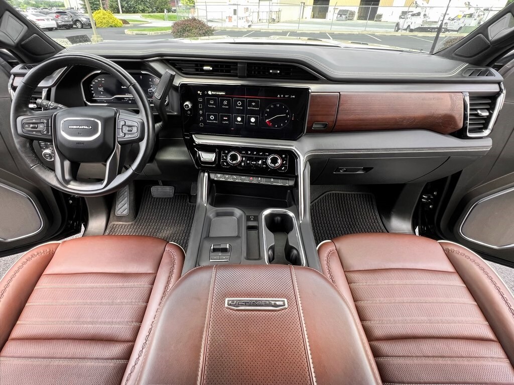 2024 Gmc Sierra HD Denali Ultimate photo 3