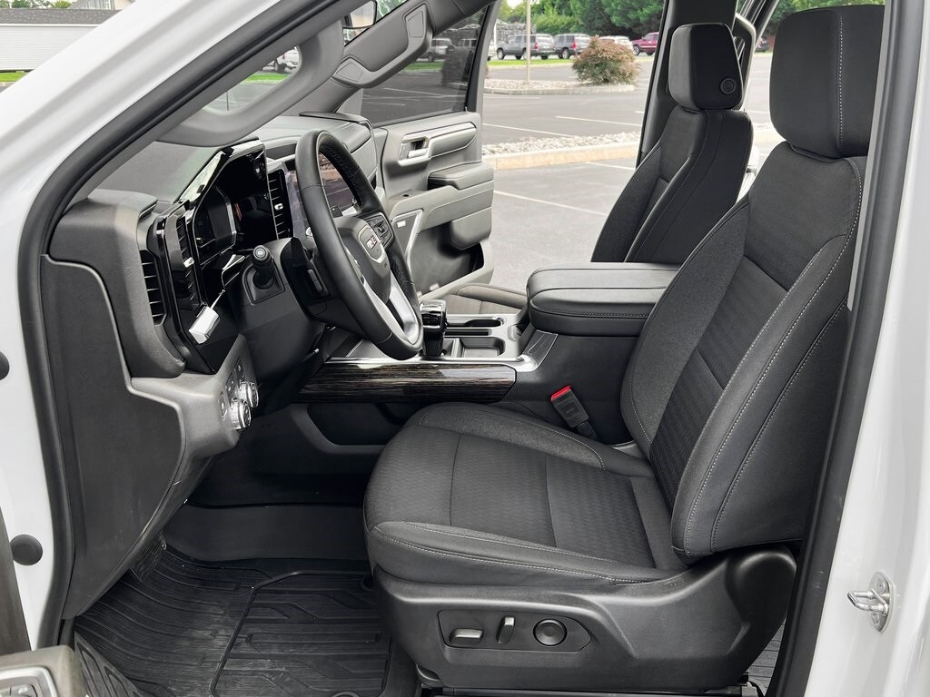 2024 Gmc Sierra 1500 Elevation photo 2