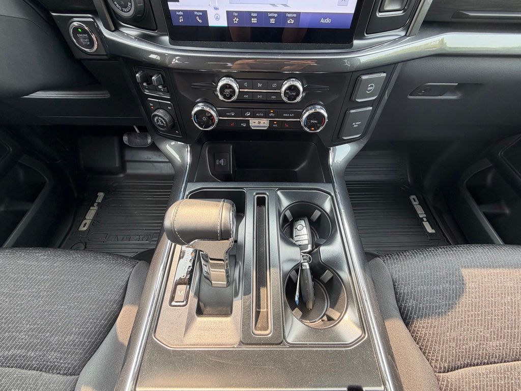 2023 Ford F-150 XLT - Photo 11