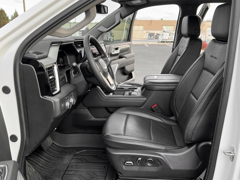 Used 2024 GMC Sierra 2500HD Denali Truck