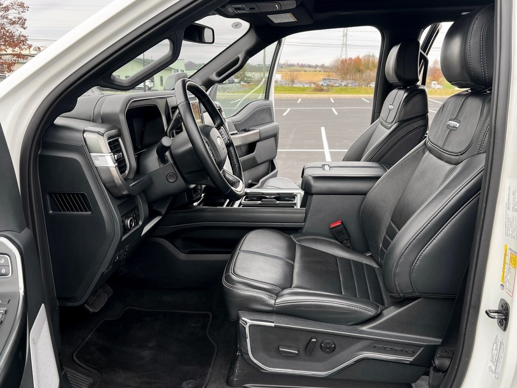 Used 2025 Ford F-250SD Platinum Truck