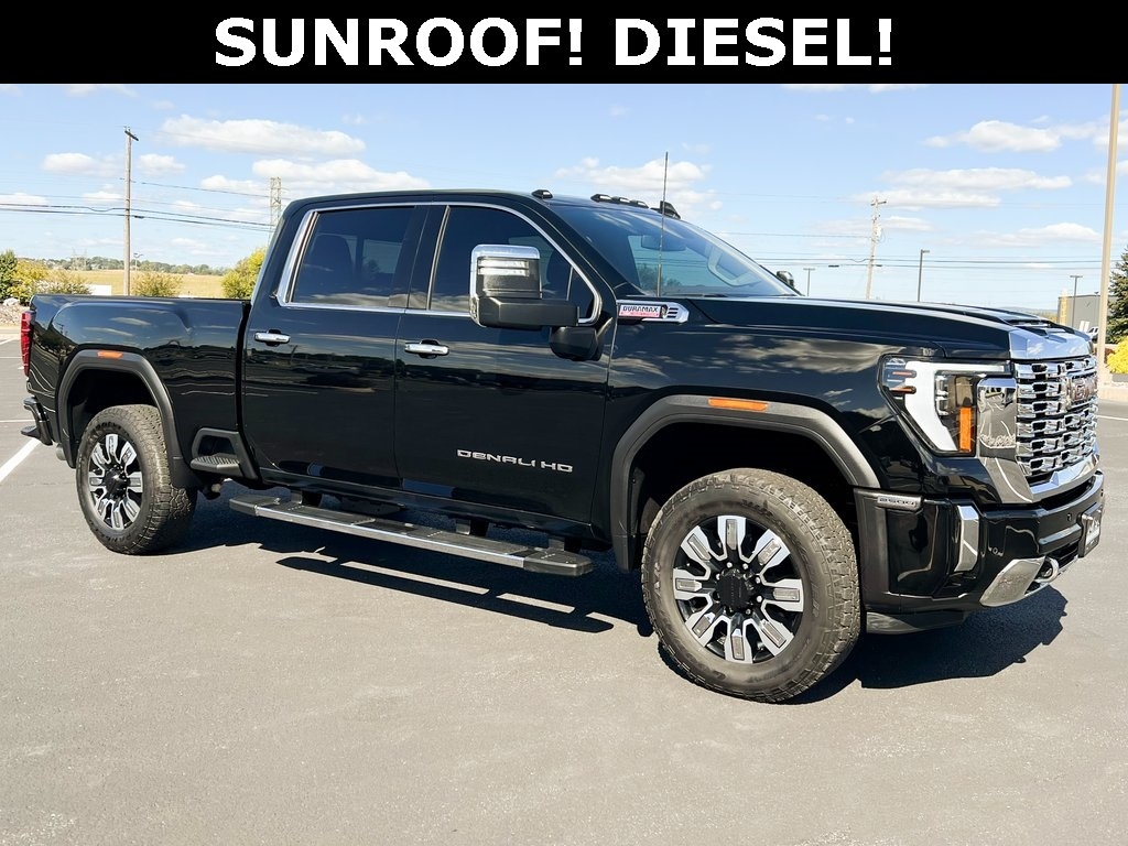 2024 GMC Sierra 2500HD Denali's photo