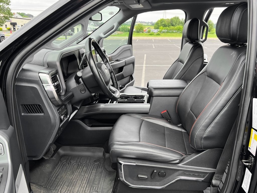 2023 Ford F-250 photo 2