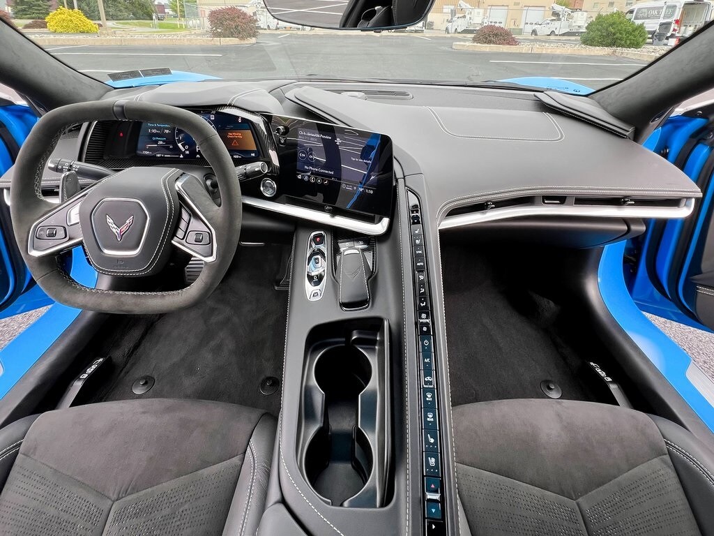 2023 Chevrolet Corvette Stingray 3LT photo 3