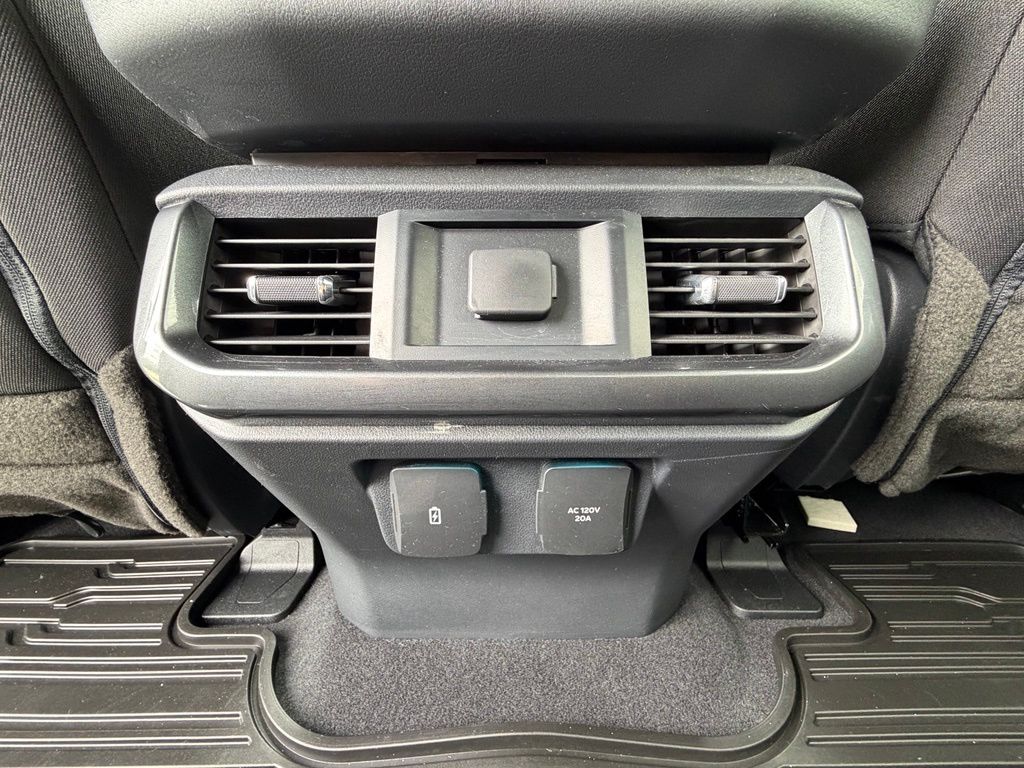 2023 Ford F-150 XLT - Photo 7